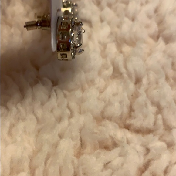 Charlotte Russe Earrings - Picture 2 of 3